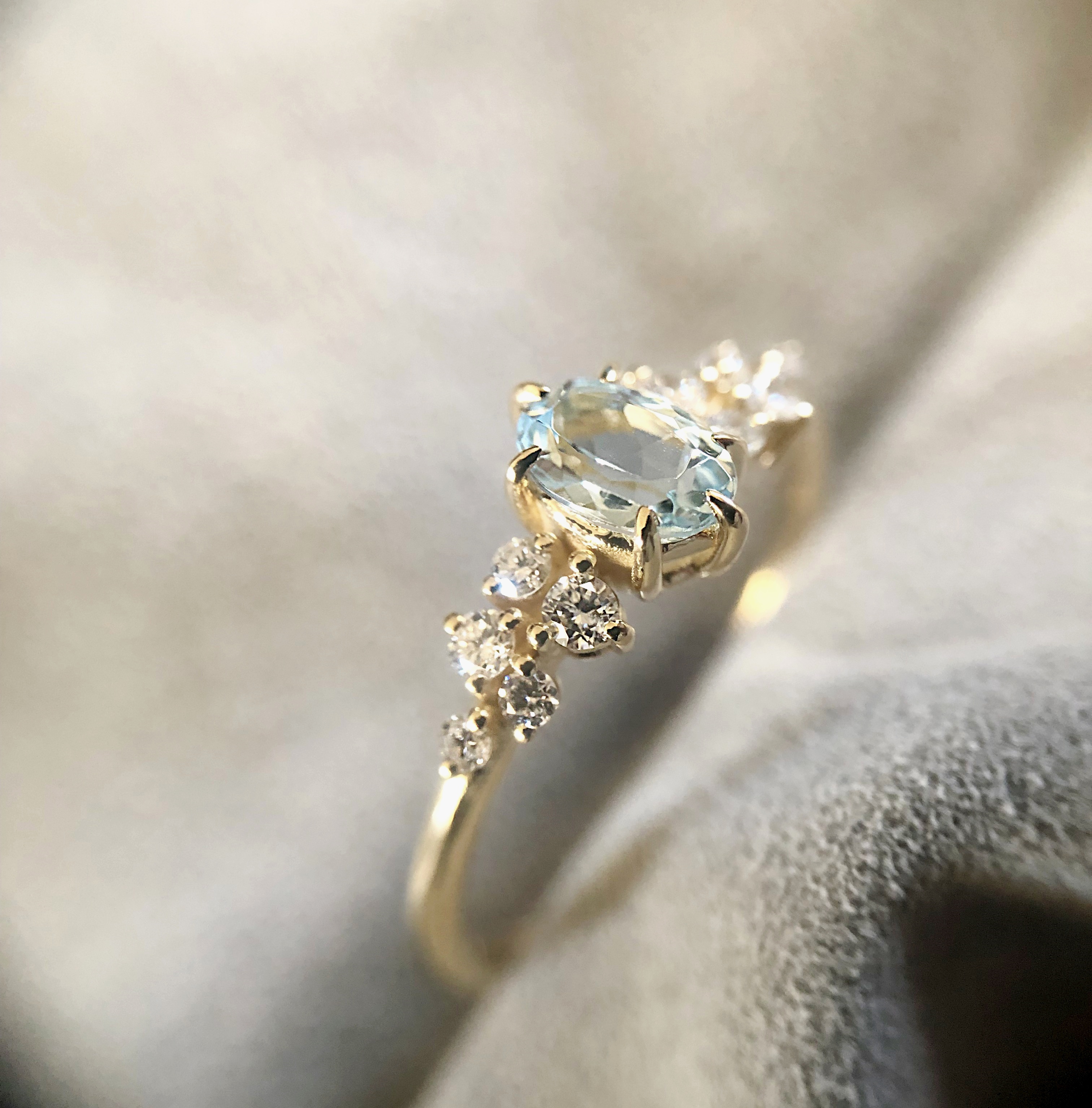 Oval Aquamarine ve Pırlanta Yüzük