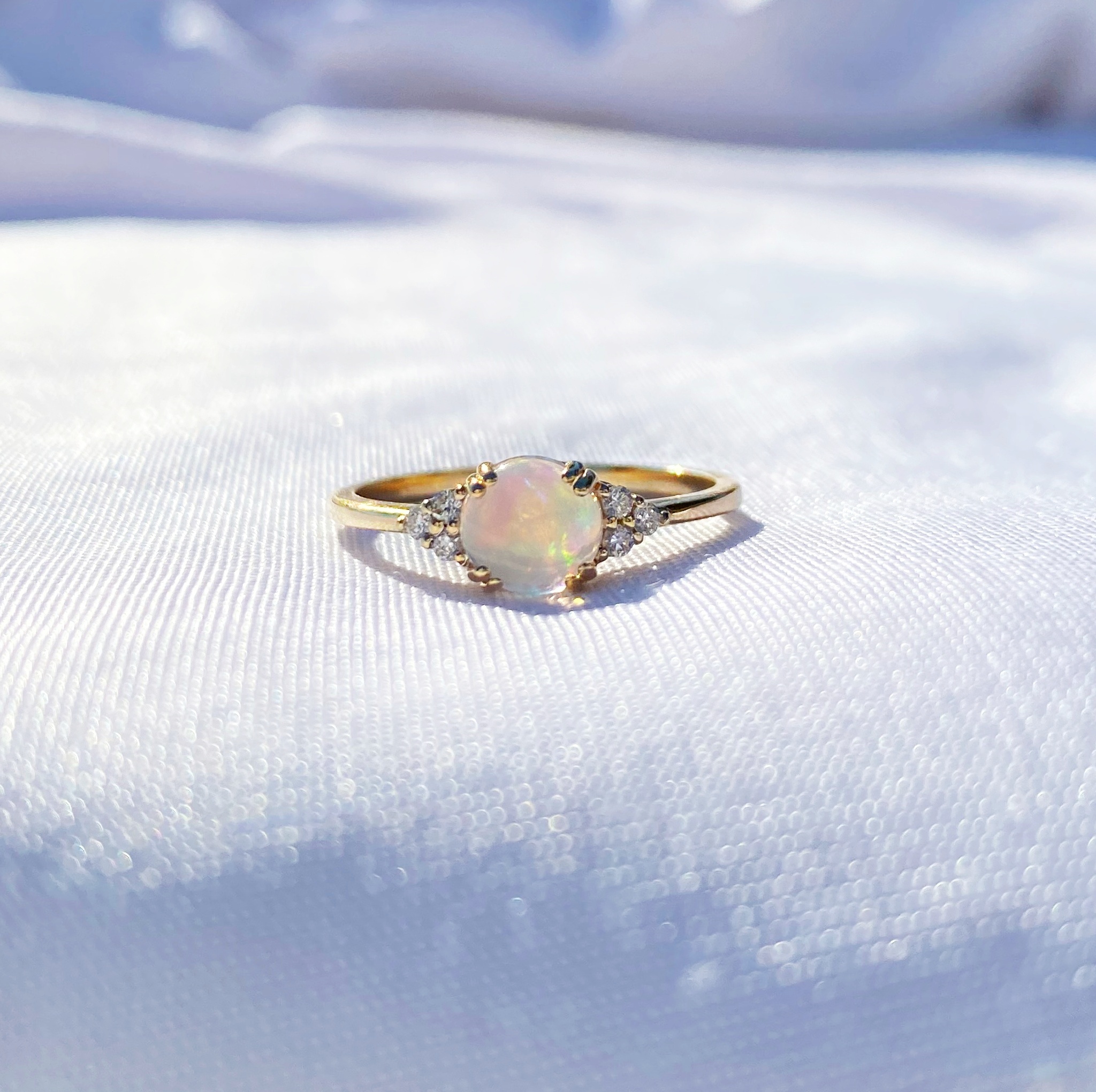 Opal Taşlı Pırlantalı Yüzük