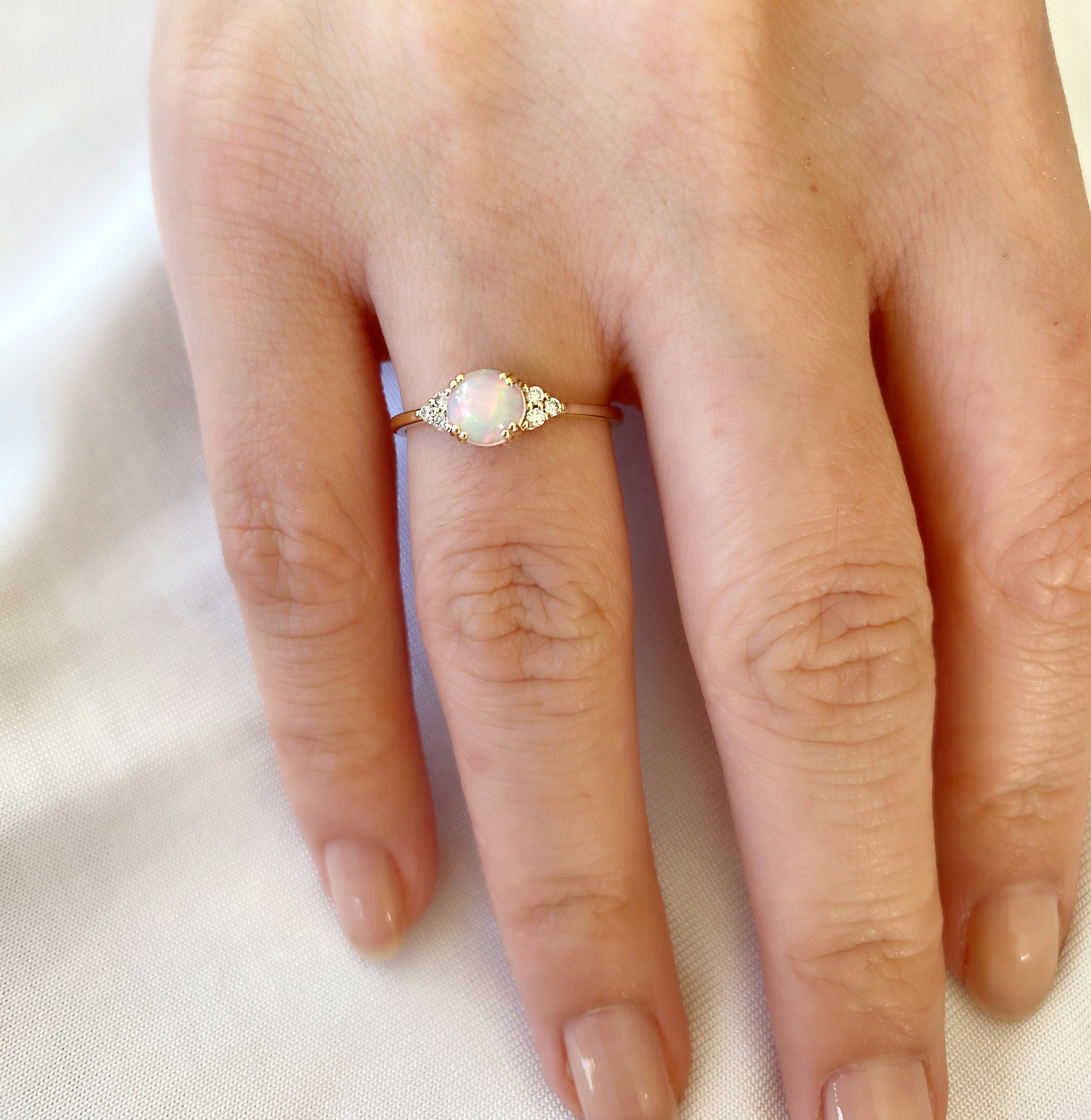 Opal Taşlı Pırlantalı Yüzük