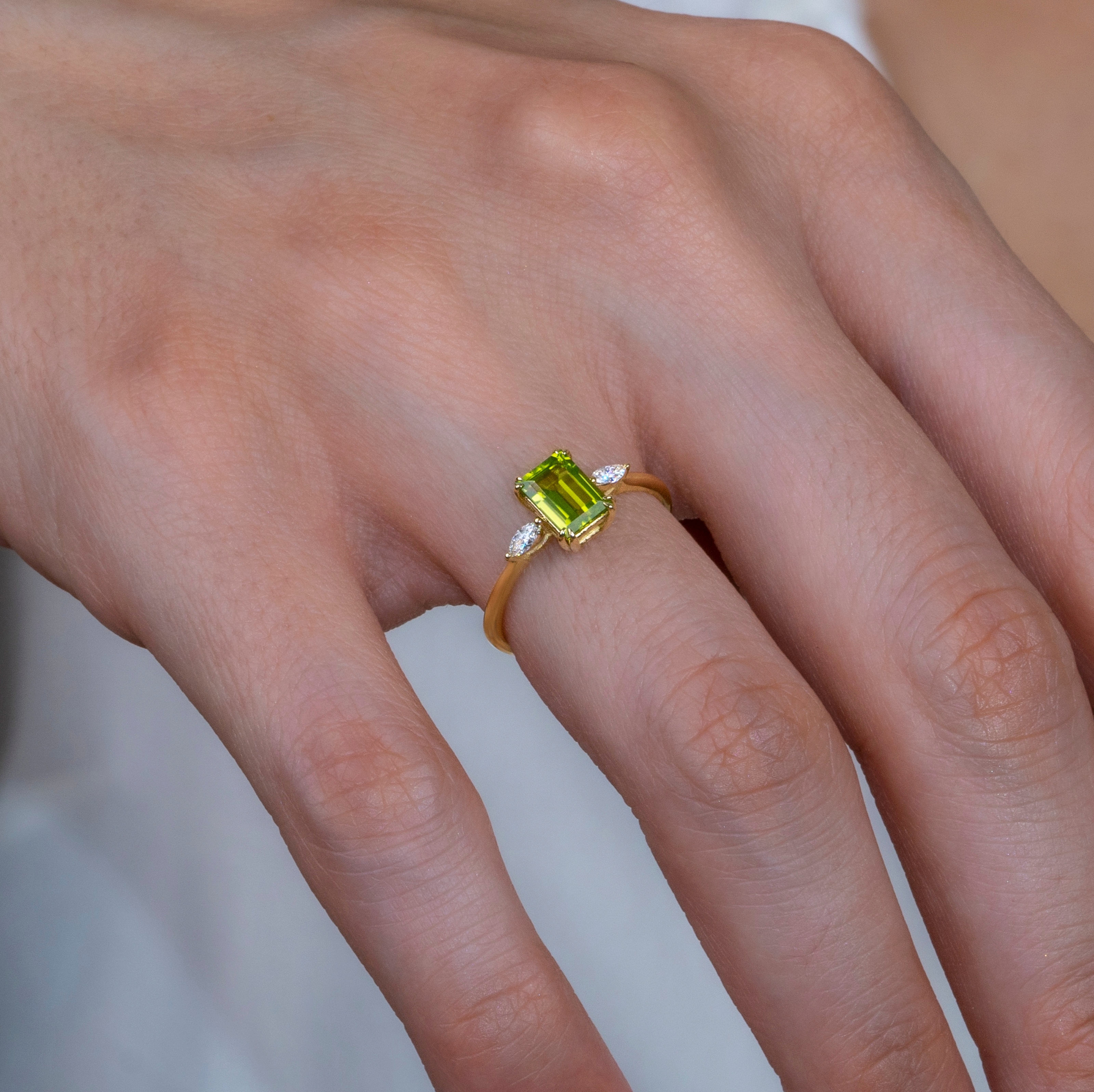 Peridot & Markiz Pırlanta Tasarım Yüzük