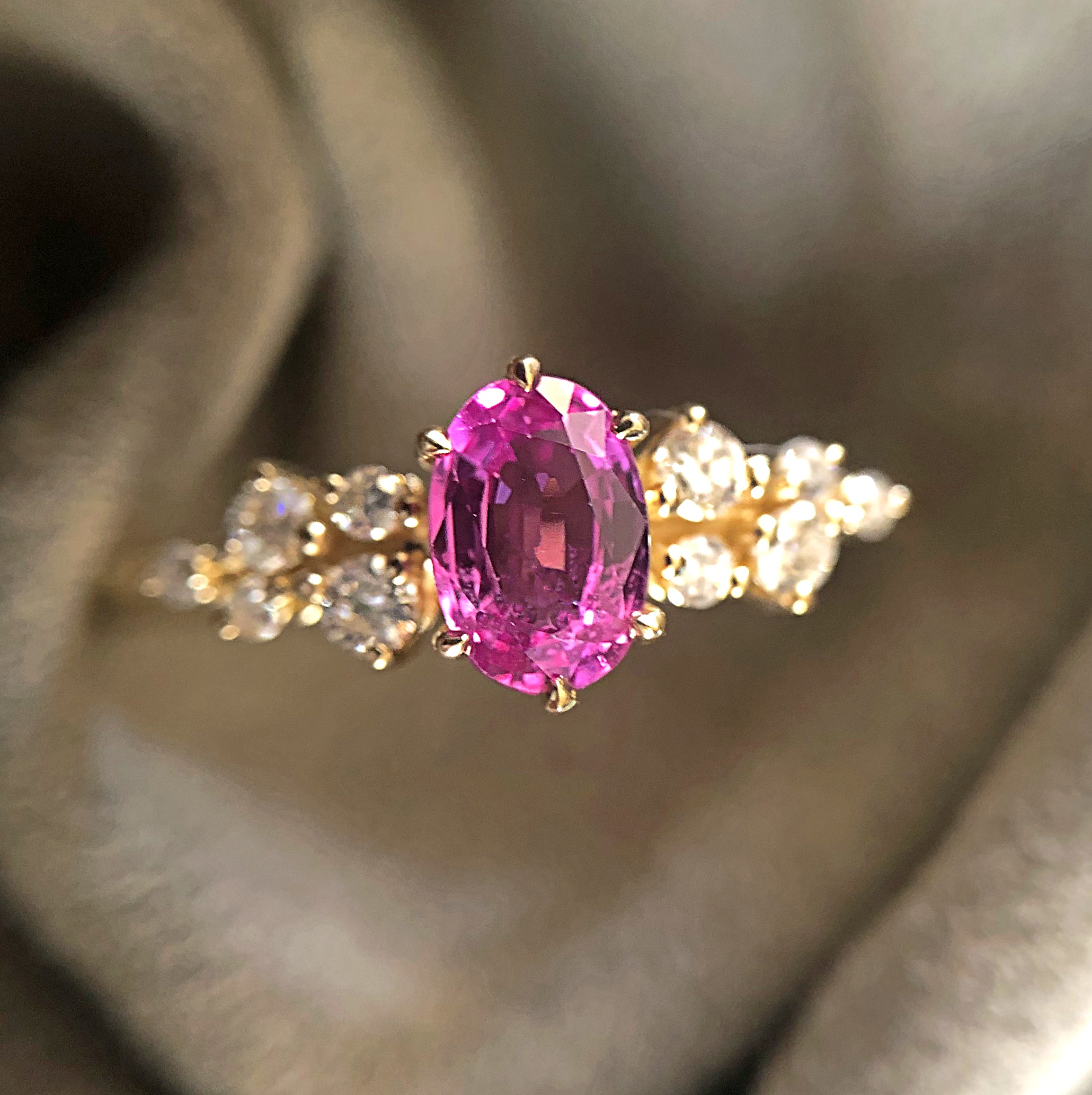 Pembe Oval Safir & Pırlanta Vintage Tasarım Yüzük