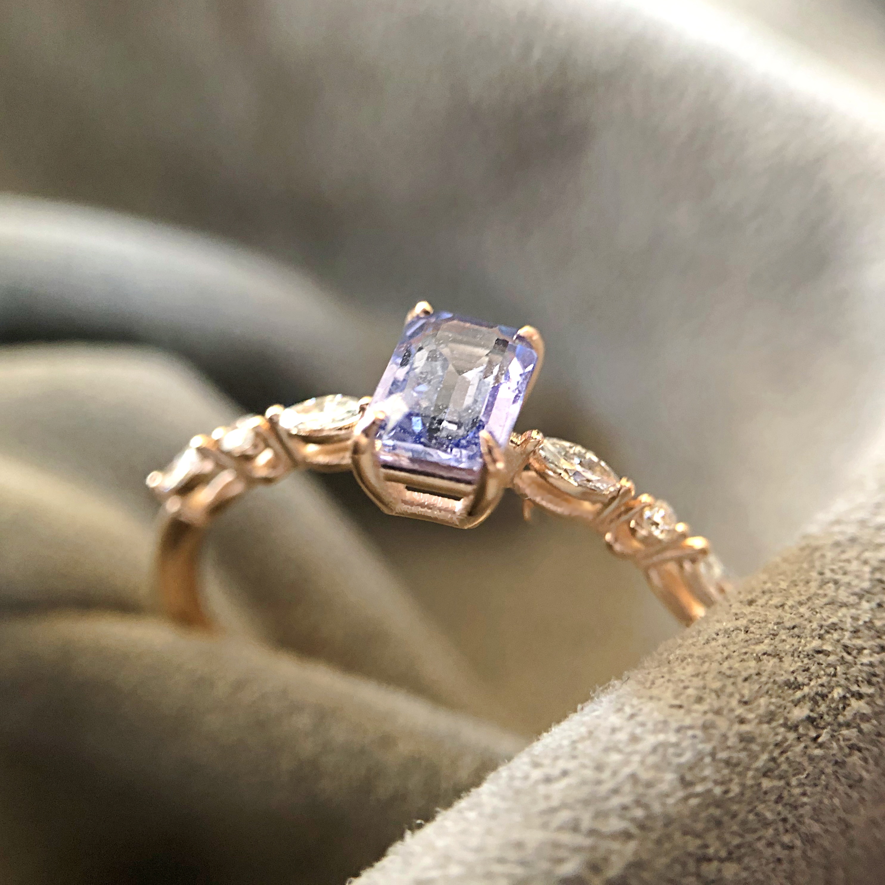 Safir ve Markiz Pırlanta Tektaş Yüzük