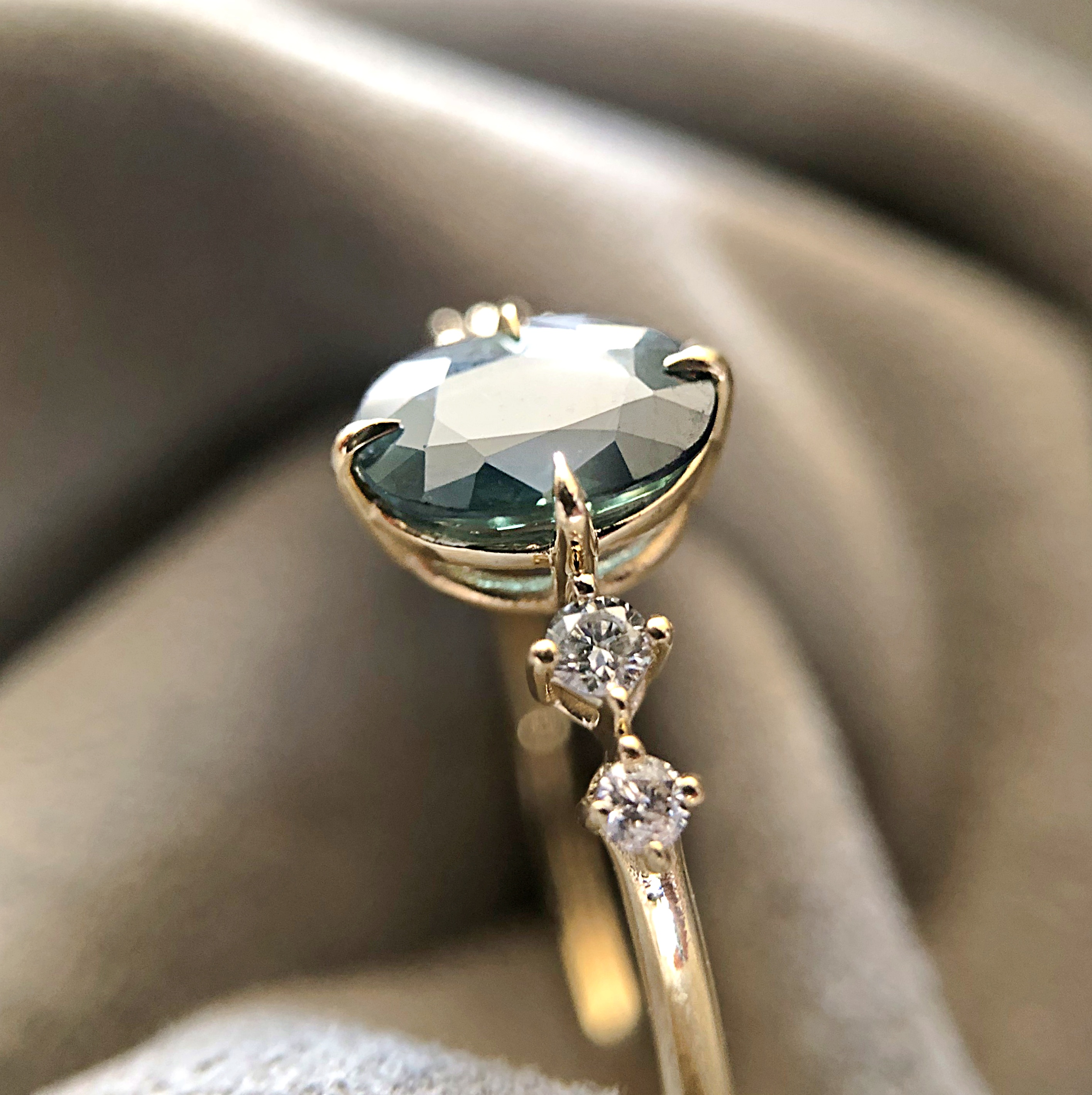 Vintage Tasarım Yeşil Safir & Pırlanta Yüzük