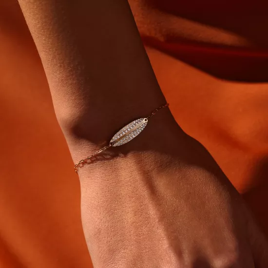 14 Ayar Altın Yaprak Motifli Pırlanta Bileklik